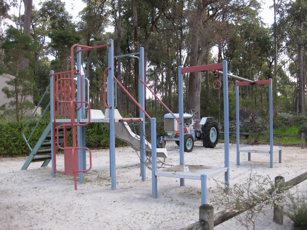 n_img_3453__resort_playground__with_tractor.jpg