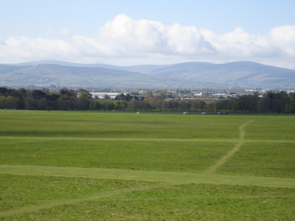 n_img_2684__wicklow_hills_from_phoenix_park.jpg