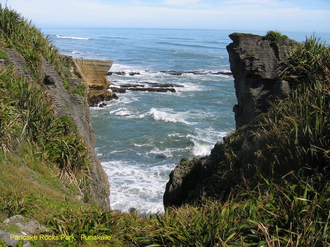 2007_03_27__2043_pancake_rocks_park___punakaiki_.jpg