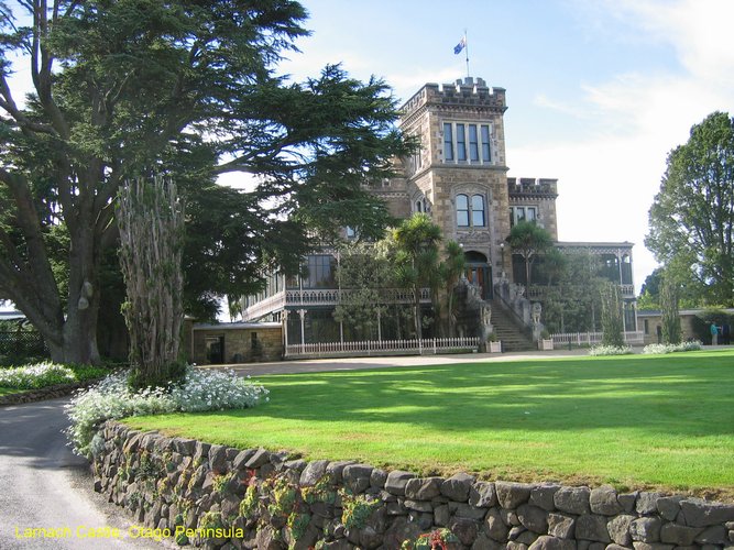 2007_04_01__2307_front_view_of_larnach_castle.jpg