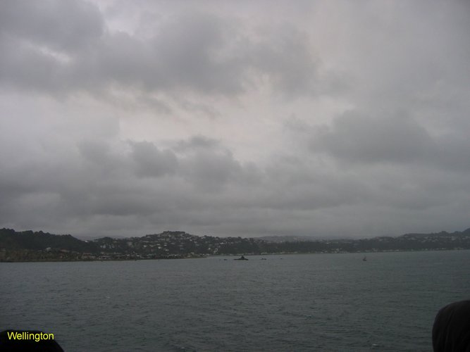 2007_04_04__2378__rainy_wellington_from_the_ferry.jpg